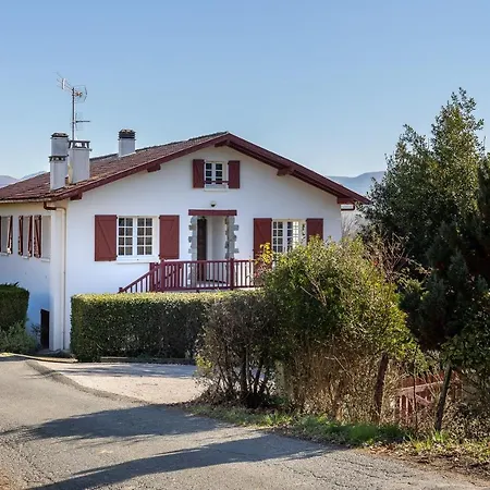 Holiday home Maison Pikassariko - 4 Proche Frontiere Espagnole